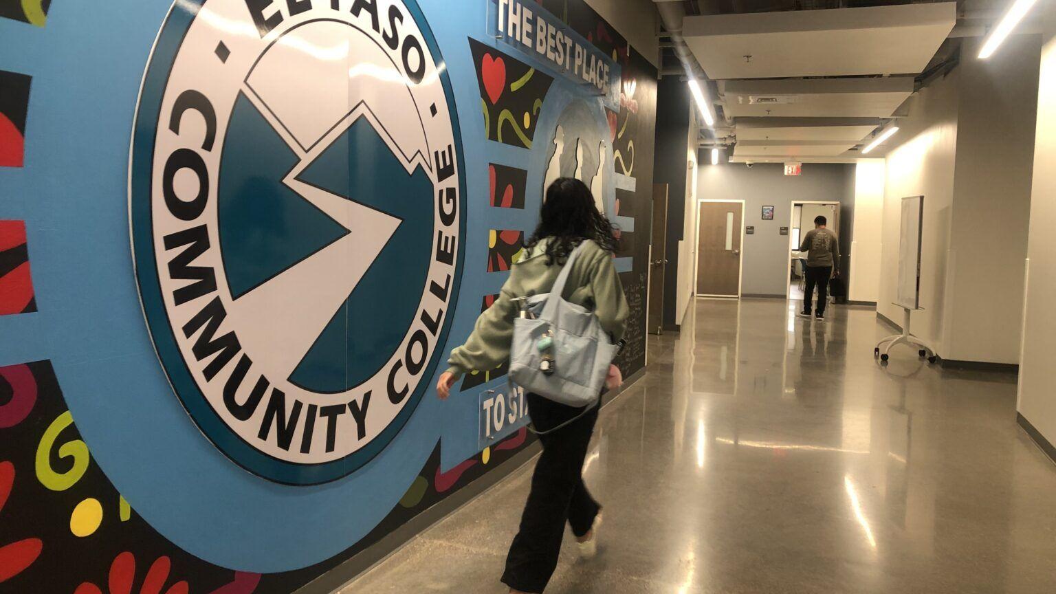 Shorter term, bigger gain? More colleges try eight-week calendar